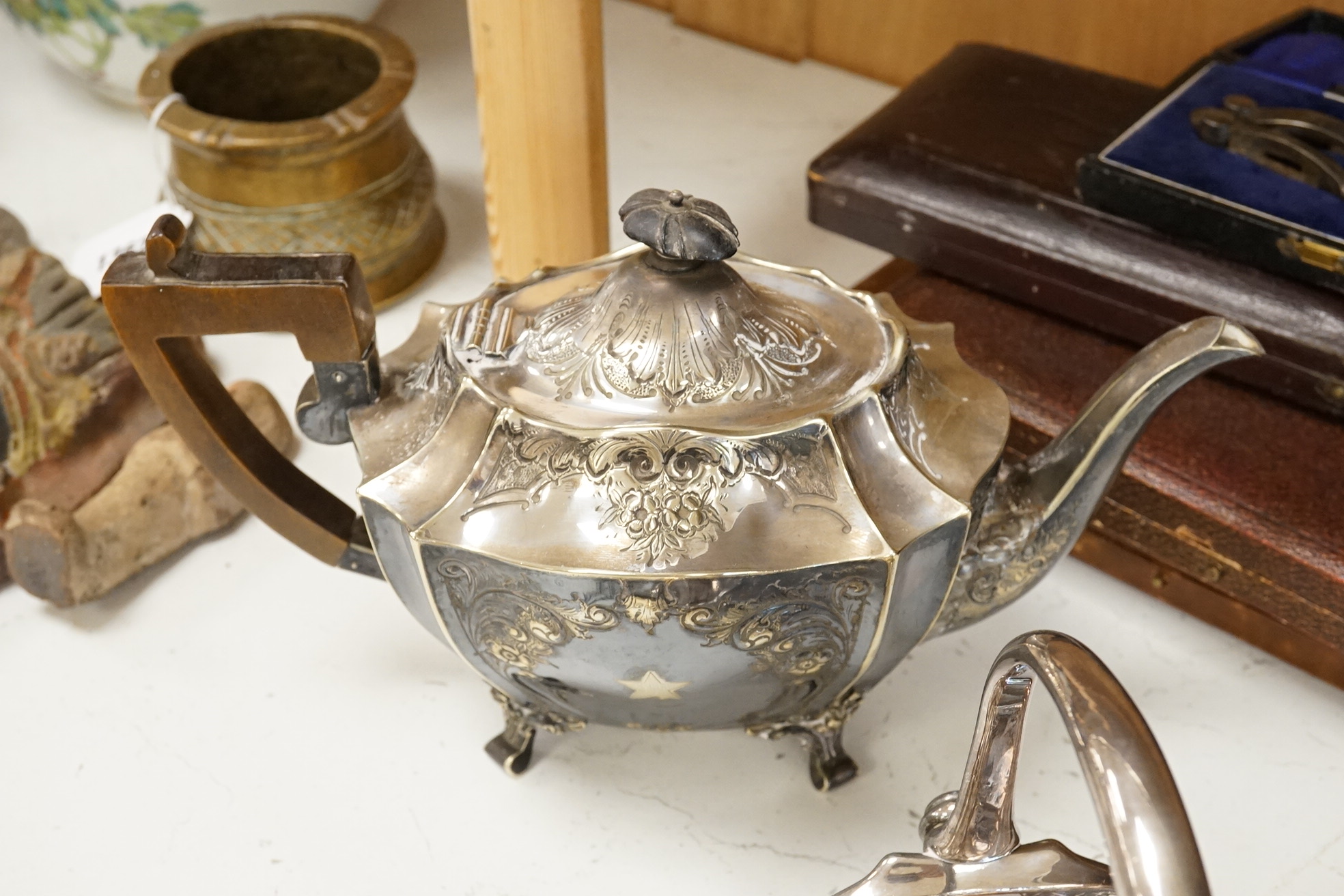 A small collection of assorted plated wares
